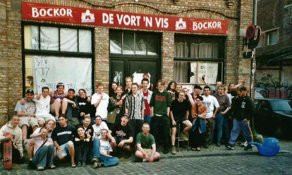 The Vort’n Vis crew in front of the venue, years ago
