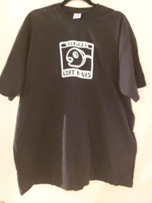 zwart t-shirt MAN voorkant logo achterkant leeg